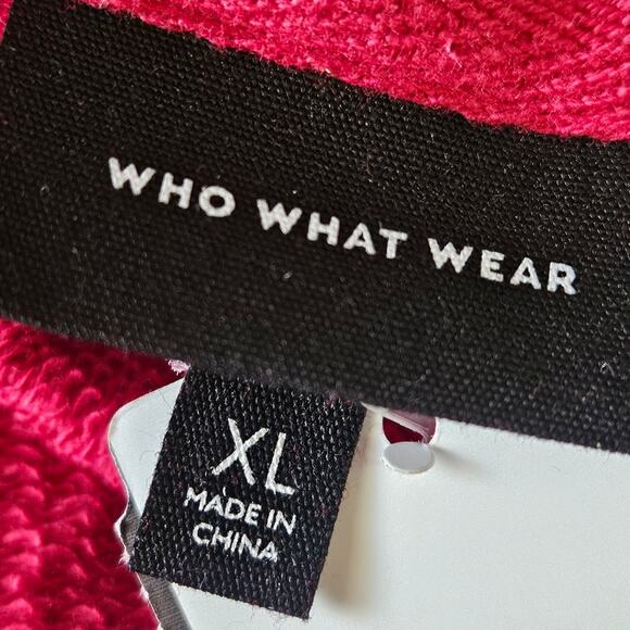 Red Ruffle Neckline Cotton Blend Sweatshirt Size XL - Picture 3 of 4